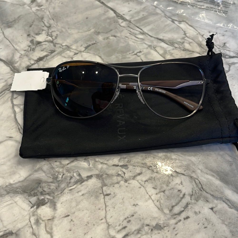Brand new Rayban glasses as shown